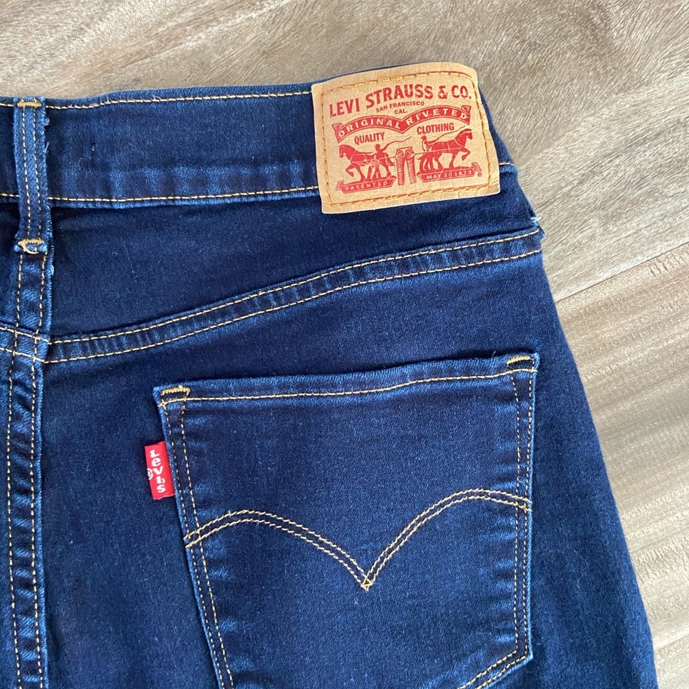 Levi jeans